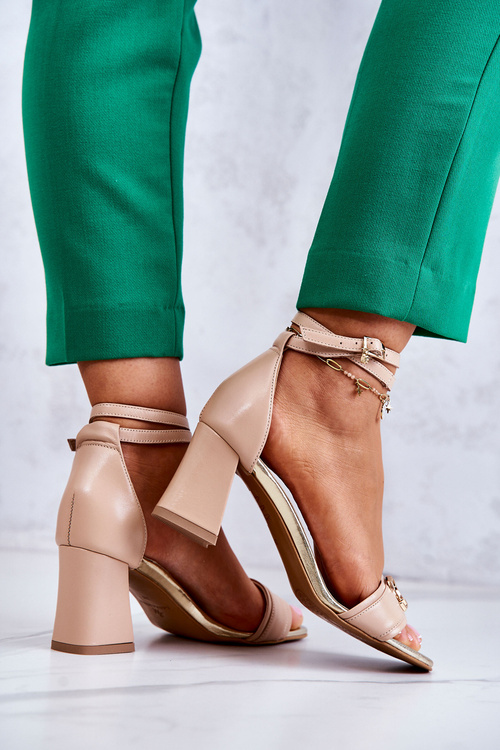 Laura Messi 2425 Béžové kožené sandále