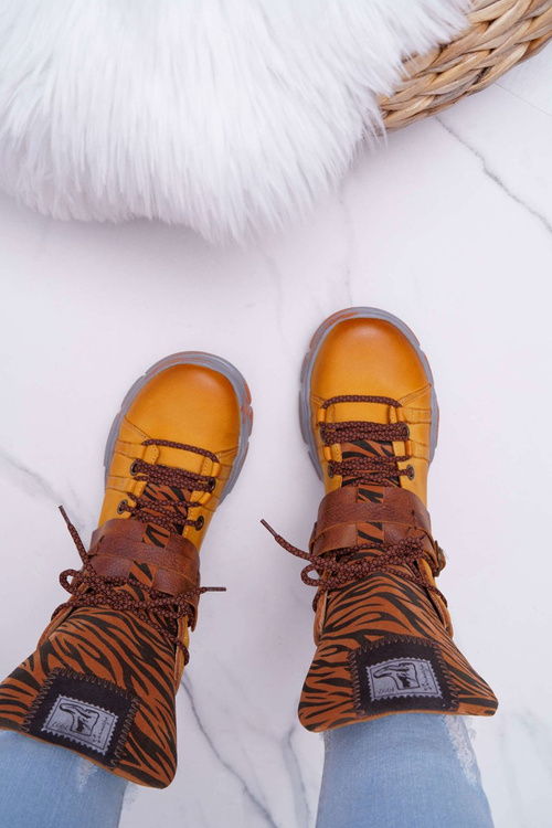 Dámske kožené topánky Maciejka Yellow 04218