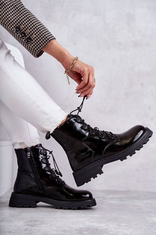 Ženské lakované izolované topánky s čiernou horskou zvlnením