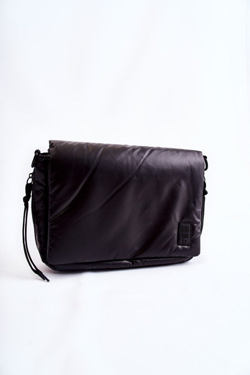 Dámská taška Big Star Messenger Bag KK574015 Černá