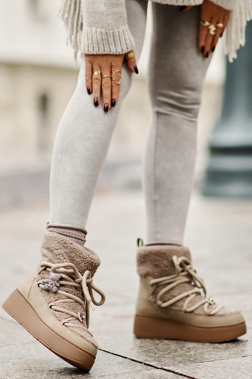 Dámske Snehule S Ozdobami A Baraním Kožúškom Hnedé Almatiza