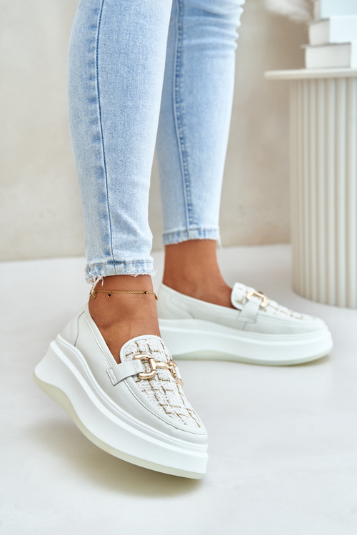 Kožené dámské mokasíny na platformě se zlatou ozdobou 89105 Vinceza světlobéžové