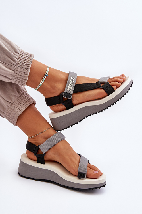 Dámske sandále na platforme a klinu Big Star NN274A054 sivé