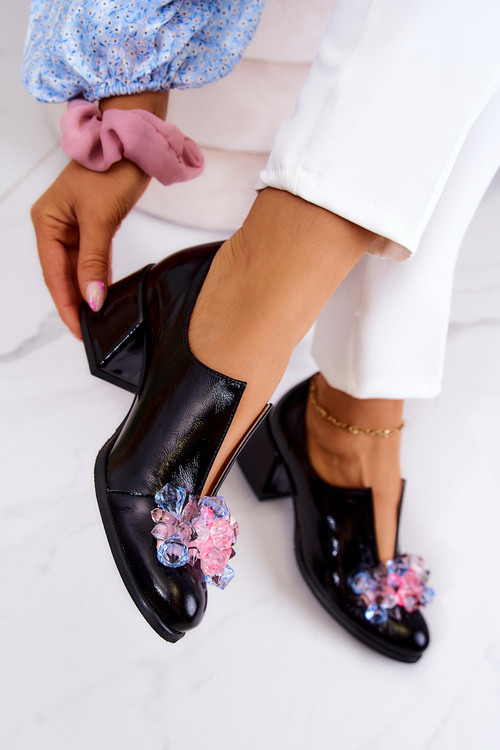 Hladká kožená topánka s dekoráciou čierny delaver