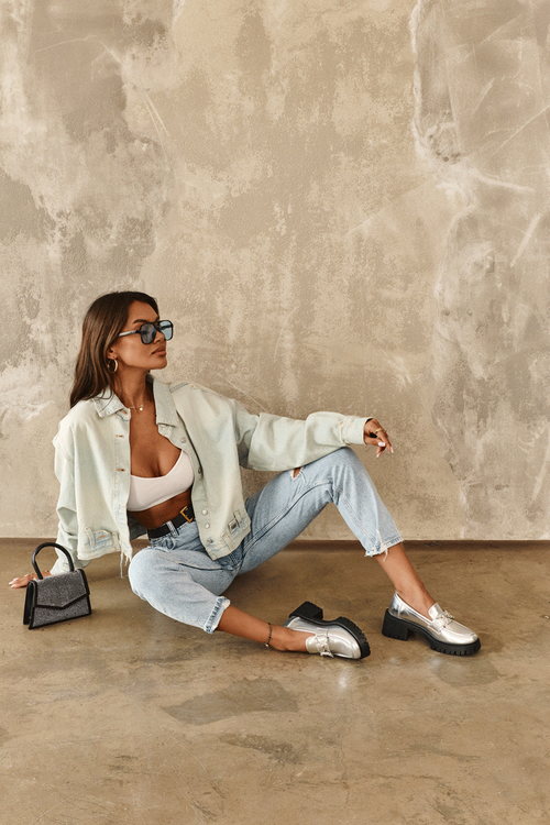 Dámske kožené topánky na masívnom päte strieborné Lemmitty