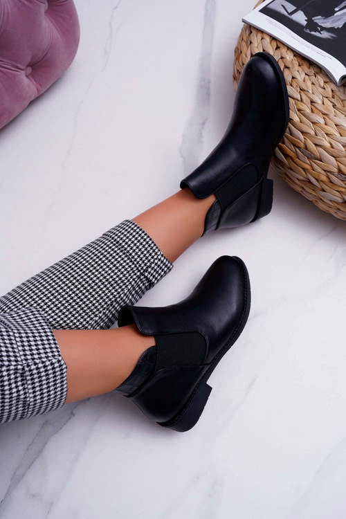 Černé nízké boty Estacanto