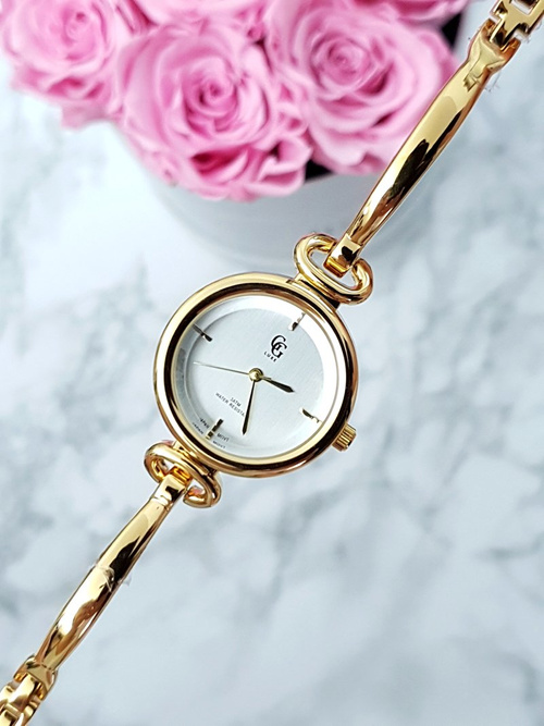 Luxe Dámske hodinky na Golden Mega náramok