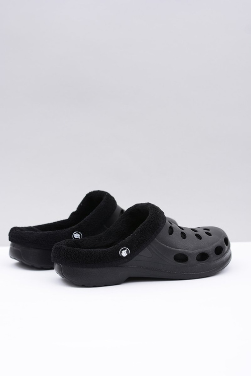 Dámske čierne izolované papuče Eva