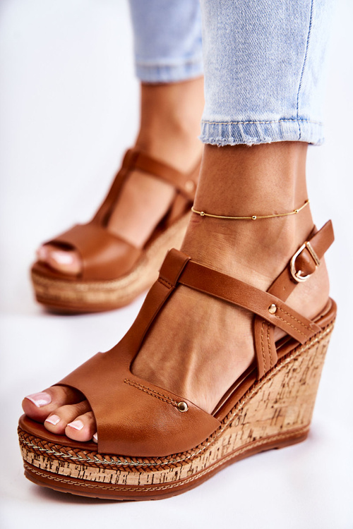 Klasické kožené sandály na klínku hnědé Valorin