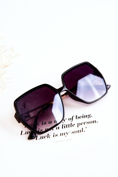 Klasické dámské sluneční brýle M2352 Černá