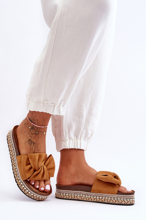 Dámske semišové žabky s ťavou Lauria Bow