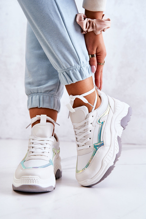 Ženské lesklé biele tenisky Callisto