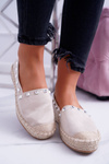 Beige vkĺzla espadrilles s laikovými cvočkami