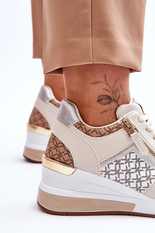 Módne ženské tenisky na klinách beige veselo