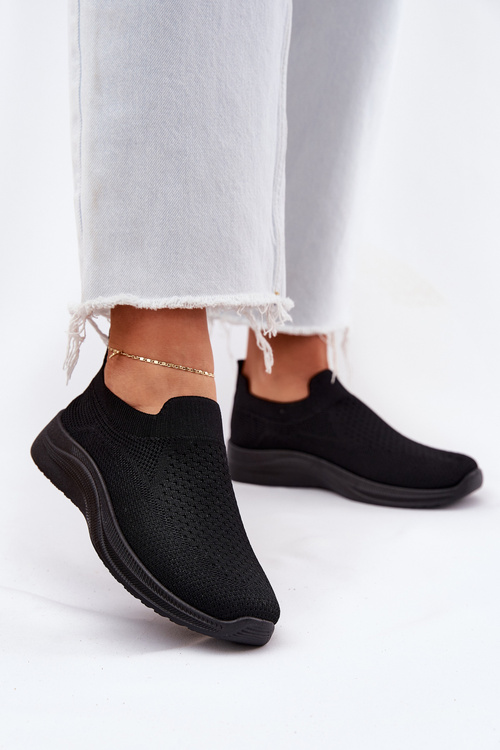 Materiálové slip-on dámské sportovní boty černé Astusa