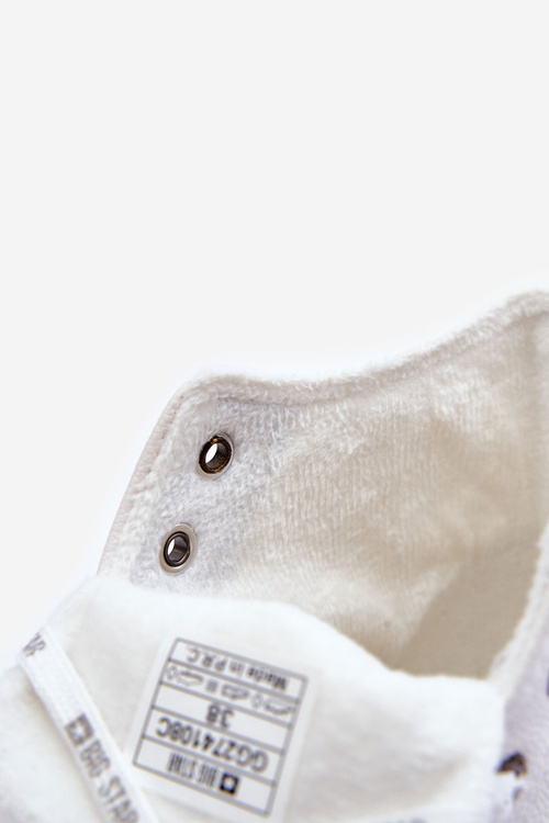 Dámske tenisky s veľkou hviezdou High Izolované biele GG274108