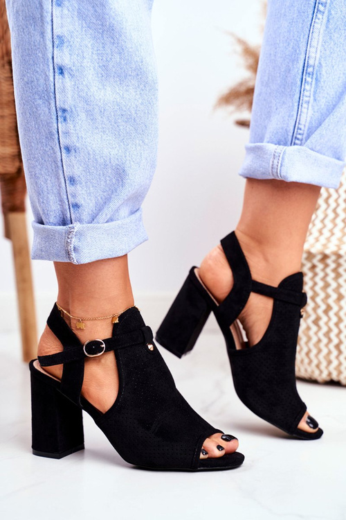 Dámske sandále na čiernom kire Openwork Post