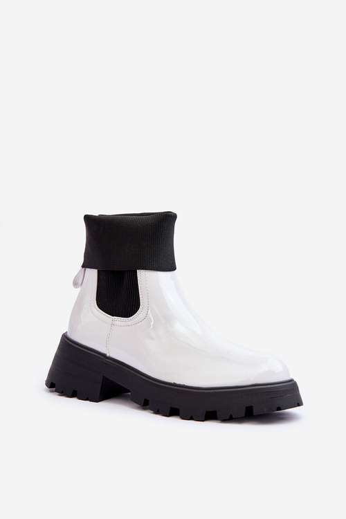 Jodhpur topánky lakované dámske biele pavo