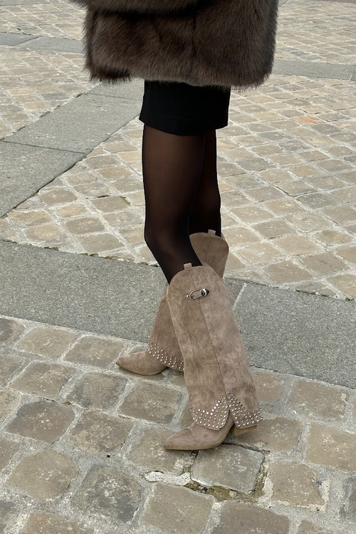 Kozačky S Otočeným Svrškem Na Podpatku Tmavě Béžové Iveliri