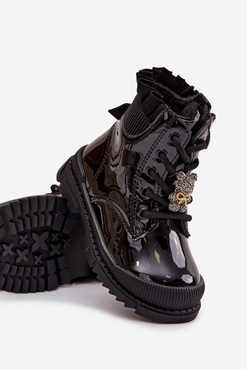 Dievčatá lakované pre posúvací izolovaný čierny felori