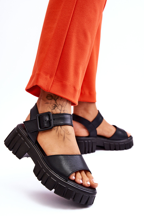 Dámske sandále z plochých dekanov