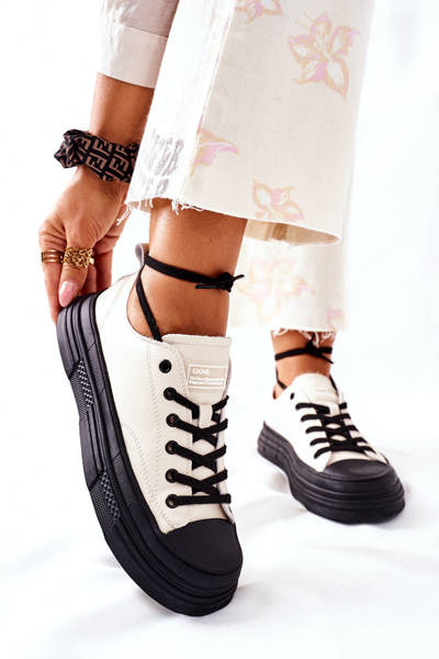 Izolované tenisky žien Goe II2N4036 biele