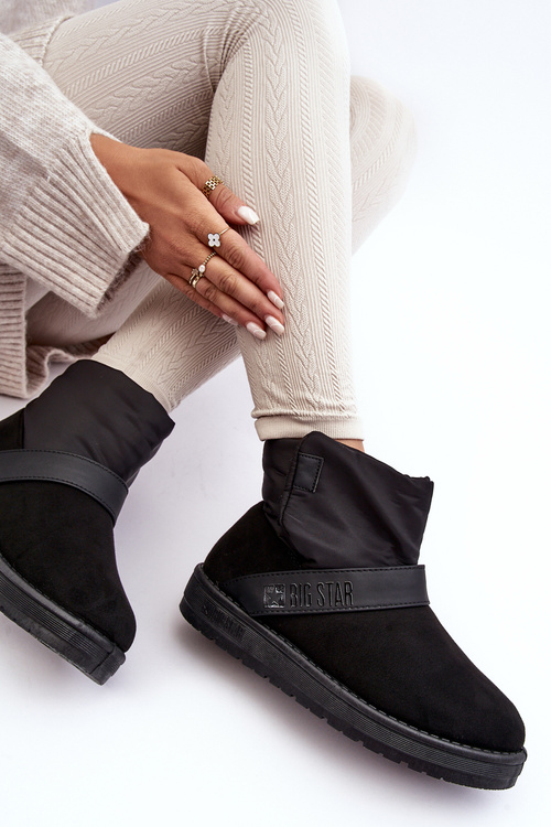 Snehové topánky izolované na platforme Black Big Star MM274151