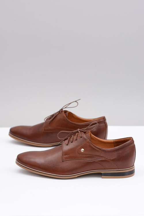 Hnědé elegantní kožené boty Refugio