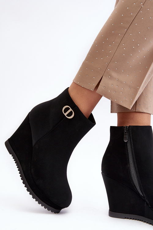 Ženské kliny s malou dekoráciou čierna Bertolina