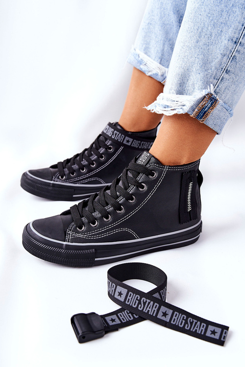 Vysoko izolovaná veľká hviezda GG274026 čierne tenisky