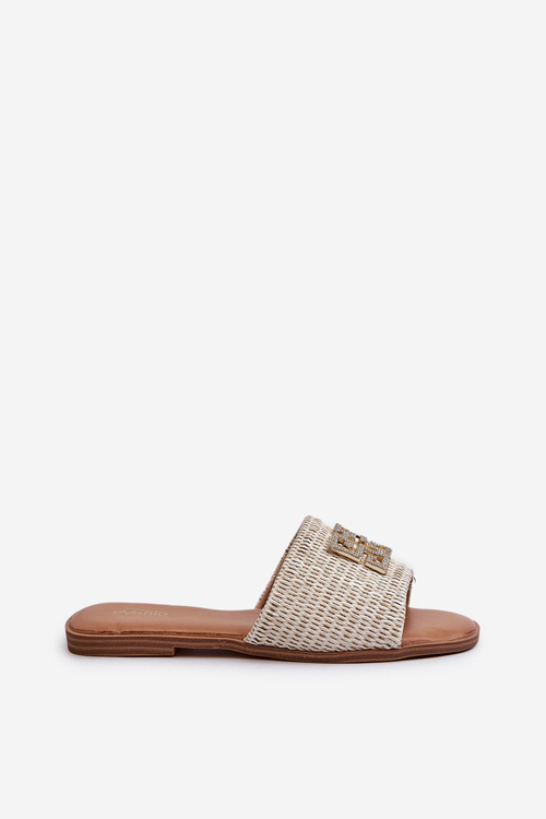 Ploché dámske sandále s pletením a ozdobou biela Omenna