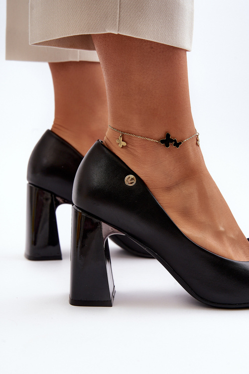 Čierne lodičky na opätku s mašľou od Ariemessa