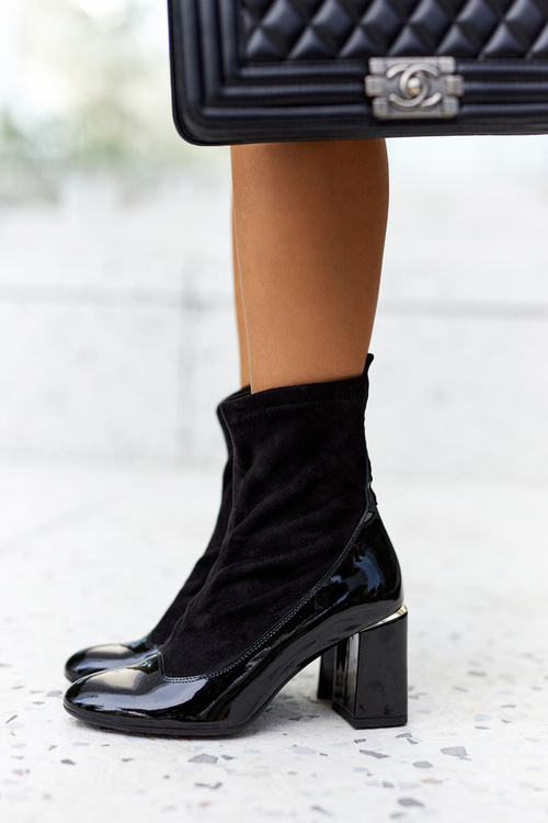 Kožené topánky na čiernom stĺpe Laura Messi 2262