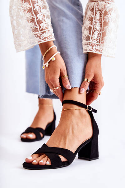 Klasické dámské sandály na podpatku černá Ester