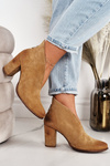 Semišové Boty Na Sloupku S řezem Exquisite 1231 Camel