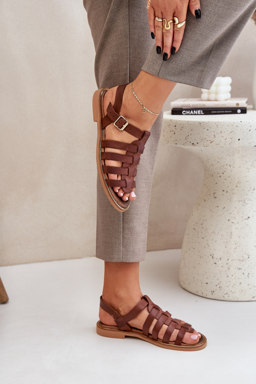 Kožené sandály na plochém podpatku hnědé Zazoo 3686