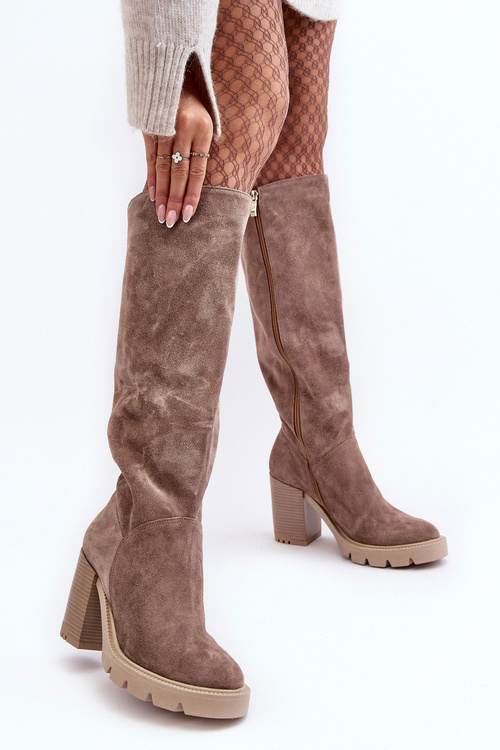 Dámské semišové kotníkové boty na podpatku tmavě béžové Lewski 3371