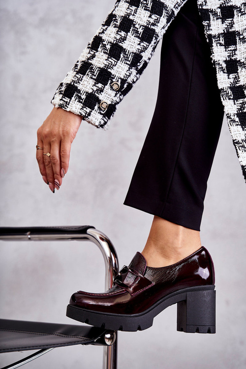 Elegantní boty na sloupu Se Stříbrným Ornamentem Červené Harmell