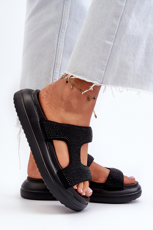 Čierne zdobené dámske papuče na platforme Jestella