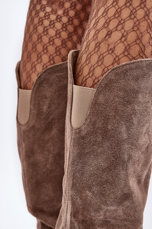 Dámské semišové kotníkové boty na podpatku tmavě béžové Lewski 3371