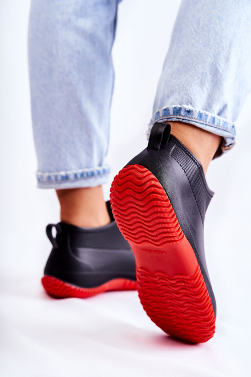 Dámska nízka čierna a červená galoshes Eldora