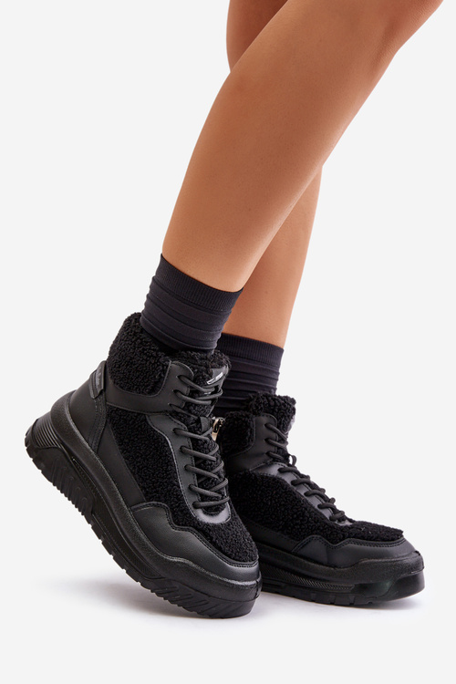 Dámské sneakersy na platformě s kožíškem typu beránek Lee Cooper LCJ-24-47-3145 Černé