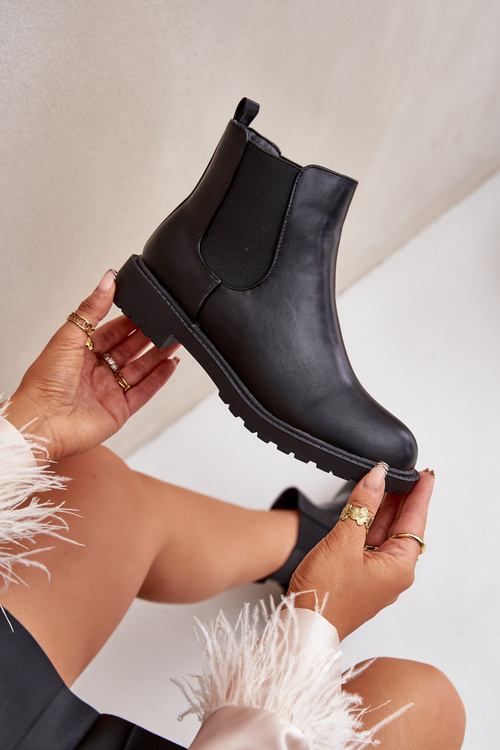 Dámské Kotníkové Boty Na Plochém Podpatku Černé Selanna