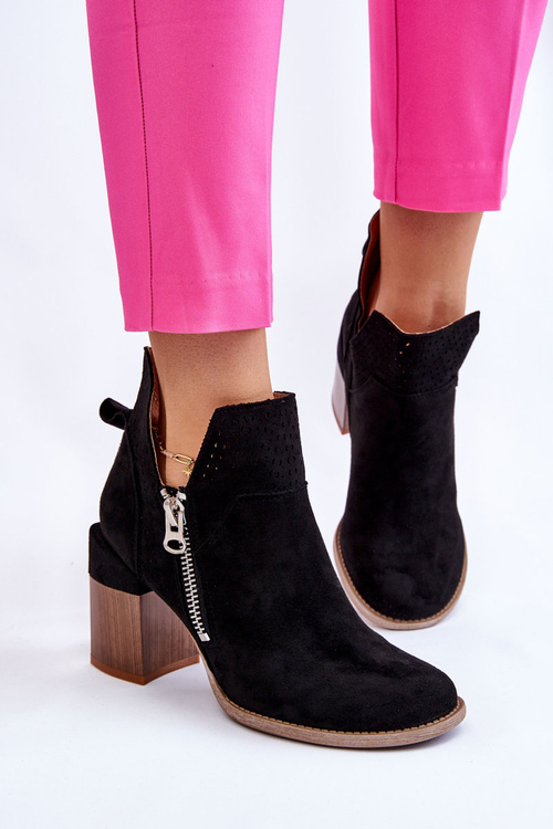 Semišové Boty Na Robustních Podpatcích Černá Camden