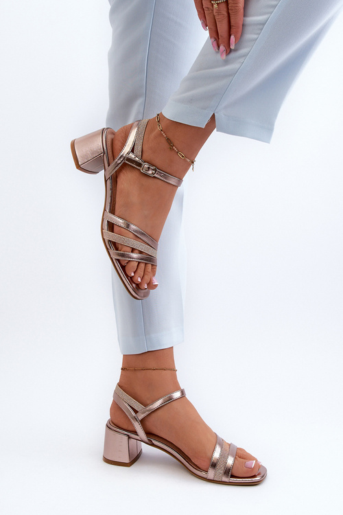 Dámske sandále na nízkom opätku z ekokože Sergio Leone SK046 strieborné