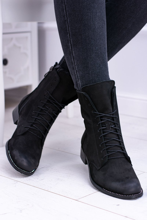 Kožené čierne dámske topánky na ostrove