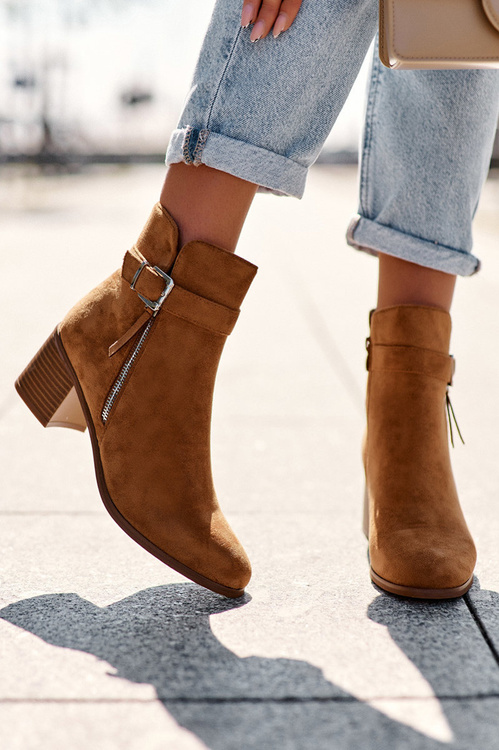 Zamszové Boty Na Podpatku S Klipem Brązové Bronte