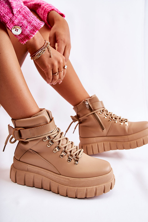 Módne ženské topánky na platforme s béžovým pásom Laba Belt