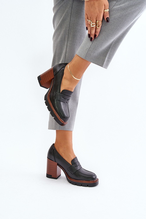 Dámske topánky na opätku s platformou z ekologického semišu čierne Vinceza 58105