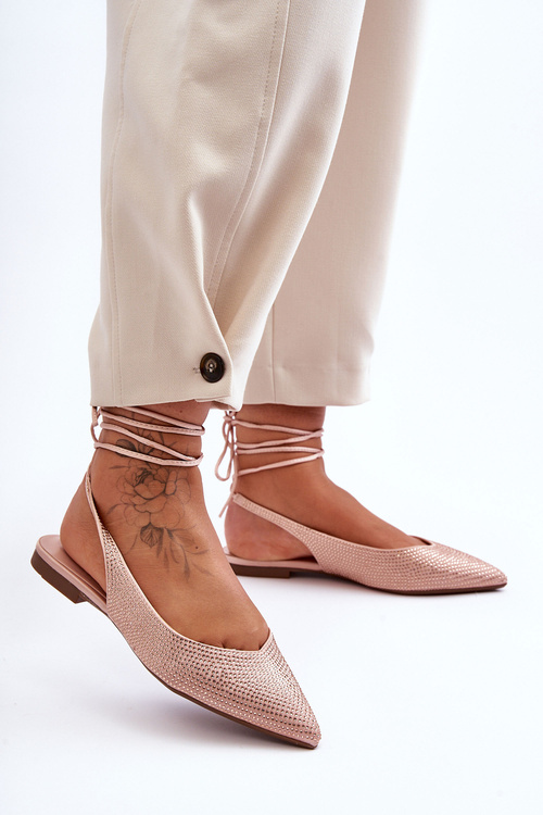Baletné baleríny zdobené gombík